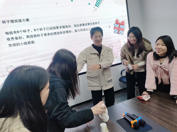公司生日會：歡樂與團(tuán)隊精神的盛宴